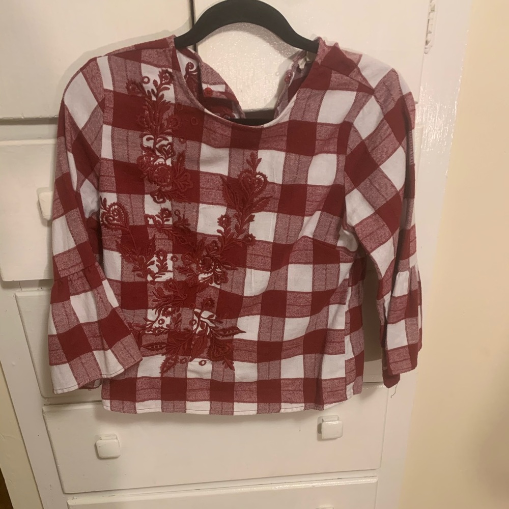 Embroidered blouse